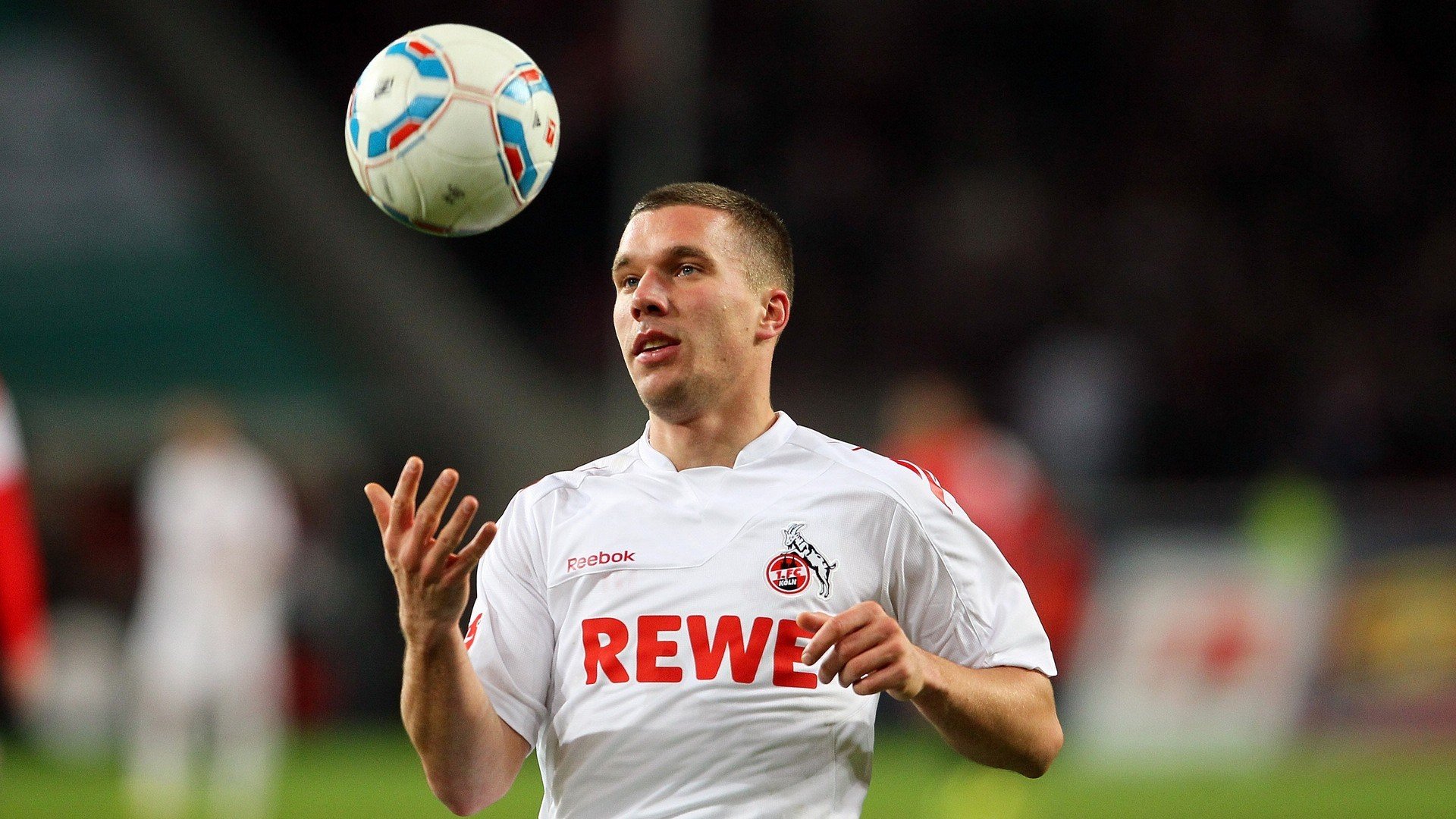 英超球队为欧战资格努力